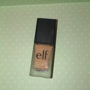 Elf foundation in “Linen”